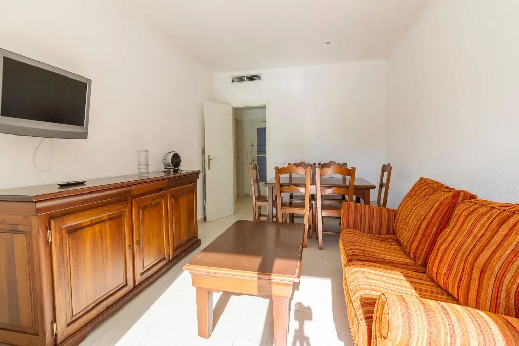 APARTMENT CAPACITY 6 Room, Apartments Sunway San Jorge, Costa Brava