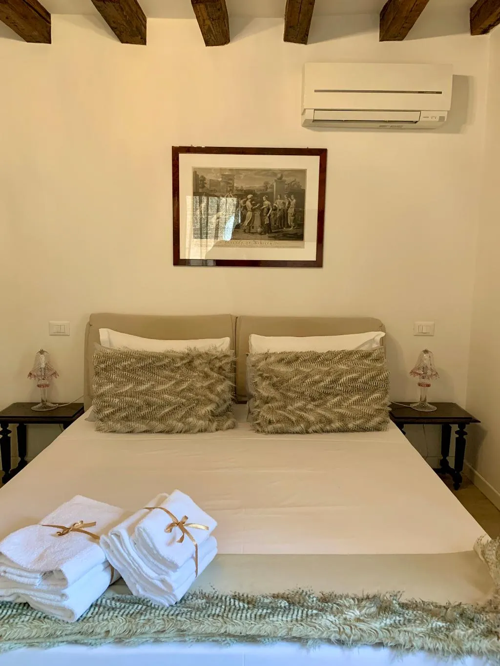 DOUBLE DELUXE Room, B&B Fortuny, Venice
