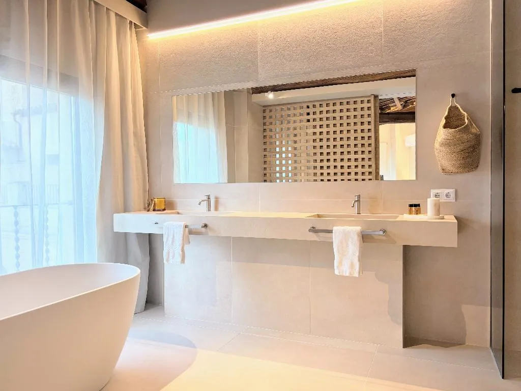 SUITE STANDARD Room, Boutique les Clarisses, Costa Brava