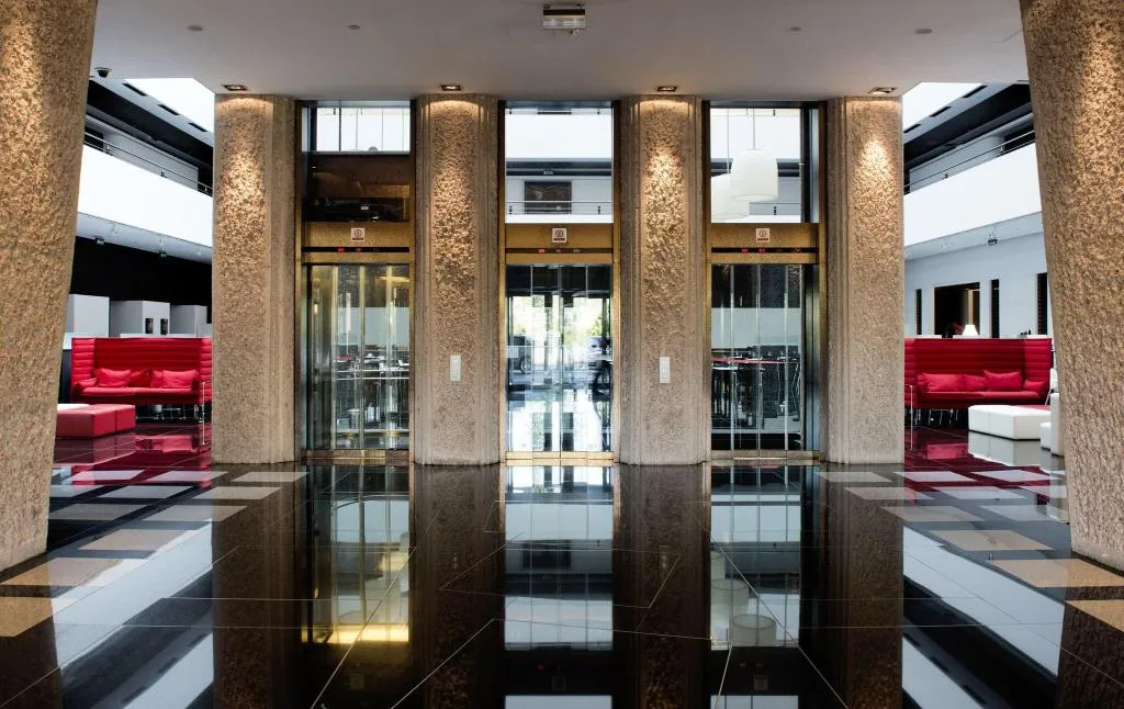 Lobby, Hilton Madrid Airport, Madrid