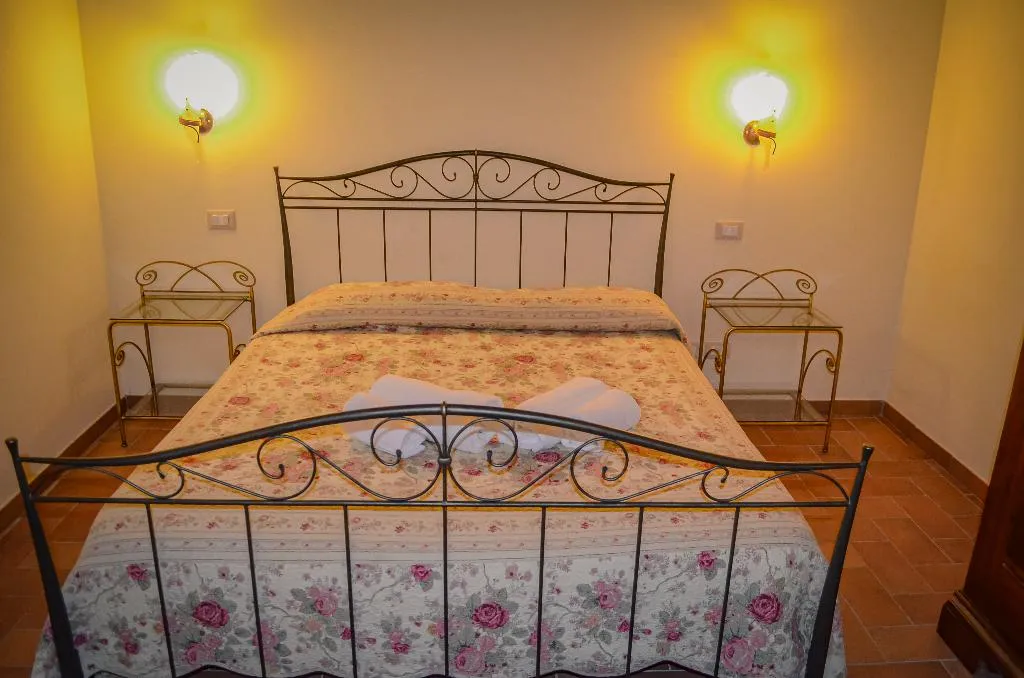 APARTMENT CAPACITY 3 TWO BEDROOMS Room, PanElios Borgo Vacanze, Perugia