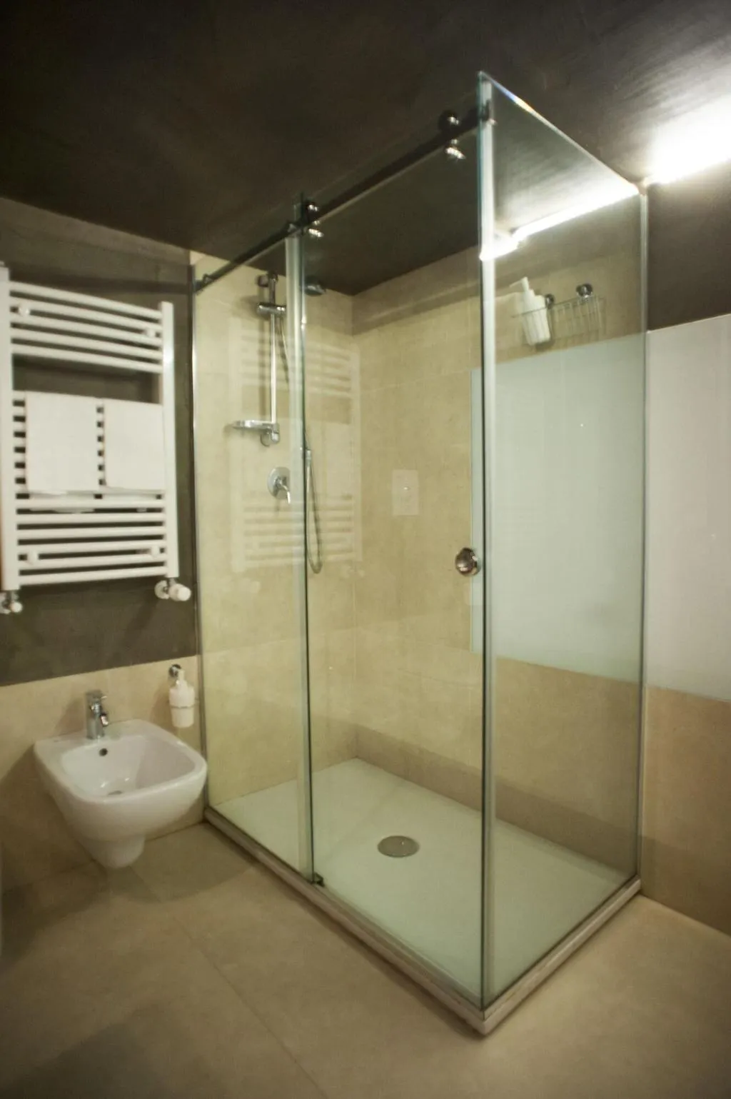 Room, Belledonne Suite & Gallery, Naples