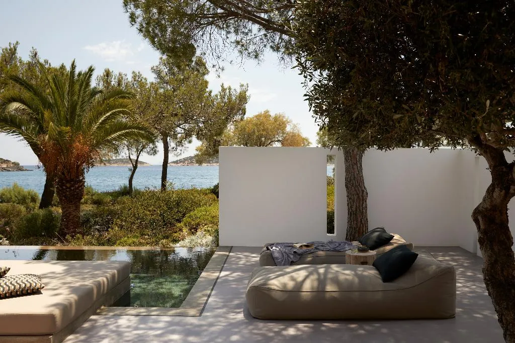 VILLA WITH PRIVATE POOL Room, Minos Beach Art Hotel, a Member of Design Hotels, Crete