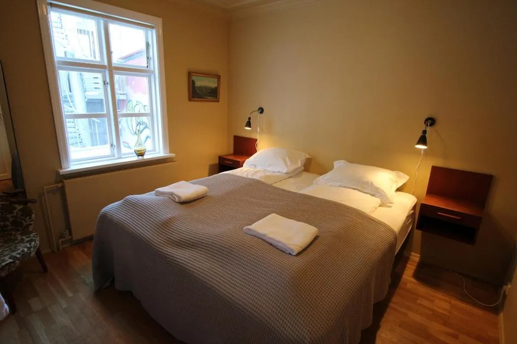 Room, Grettir Guesthouse, Reykjavik
