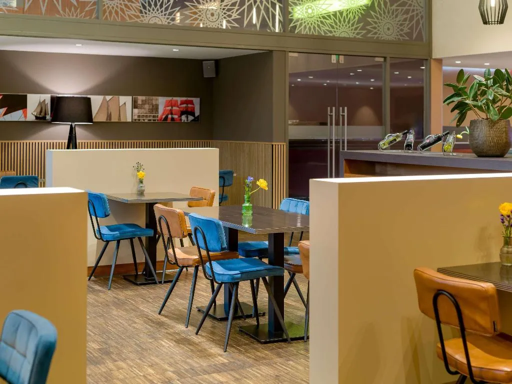 Bar, Movenpick Hotel Amsterdam City Centre, Amsterdam