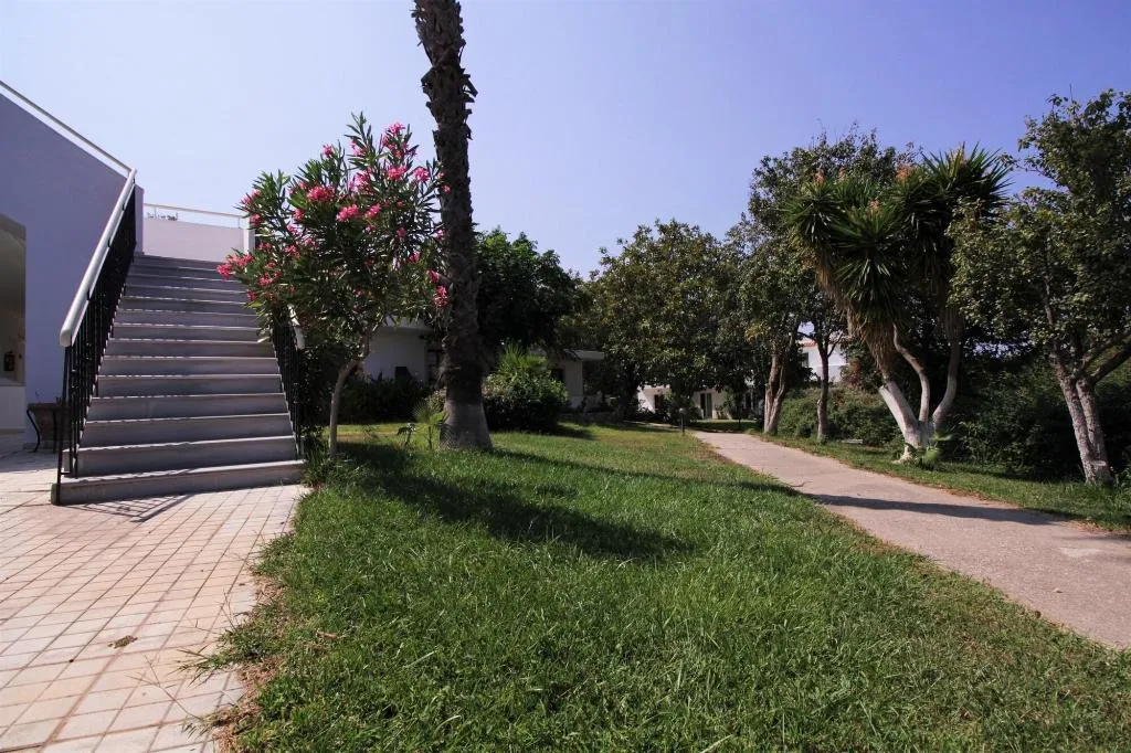 Terrace, Ampavris Family Apartments, Kos