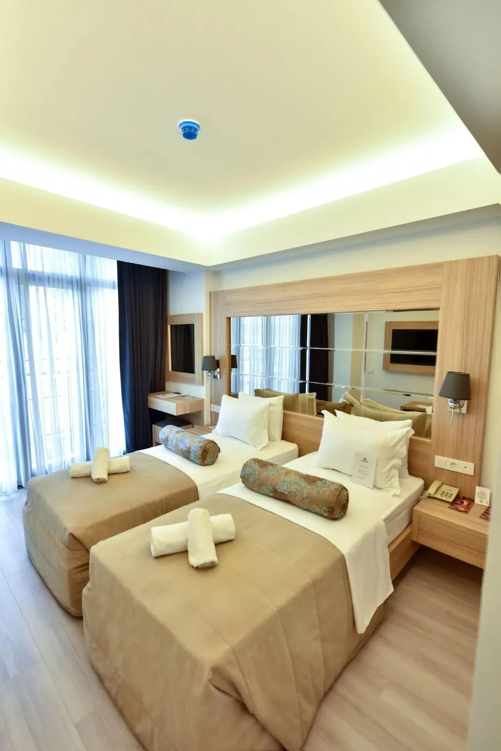 Room, Alesta Midtown, Dalaman