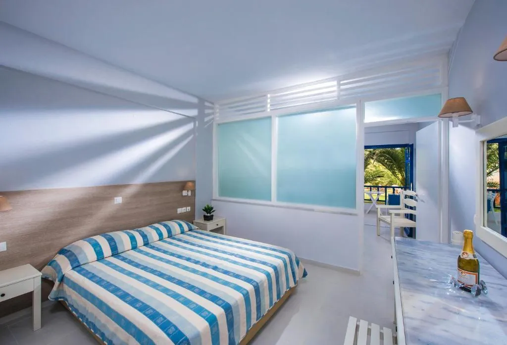 FAMILY ROOM STANDARD Room, Stella Village, Crete