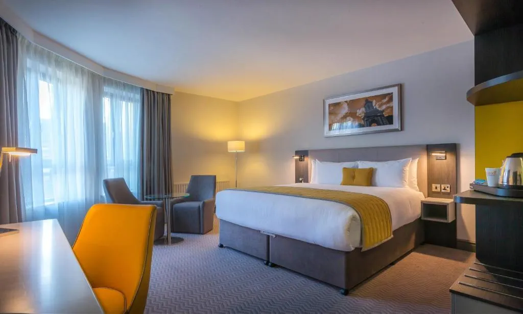 DOUBLE EXECUTIVE Room, Maldron Hotel Pearse Street, Dublin