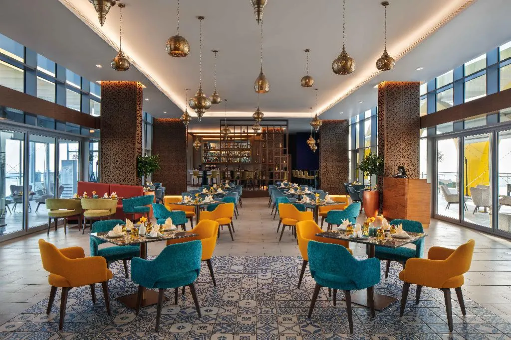 Restaurant, Centara Mirage Beach Resort Dubai, Dubai