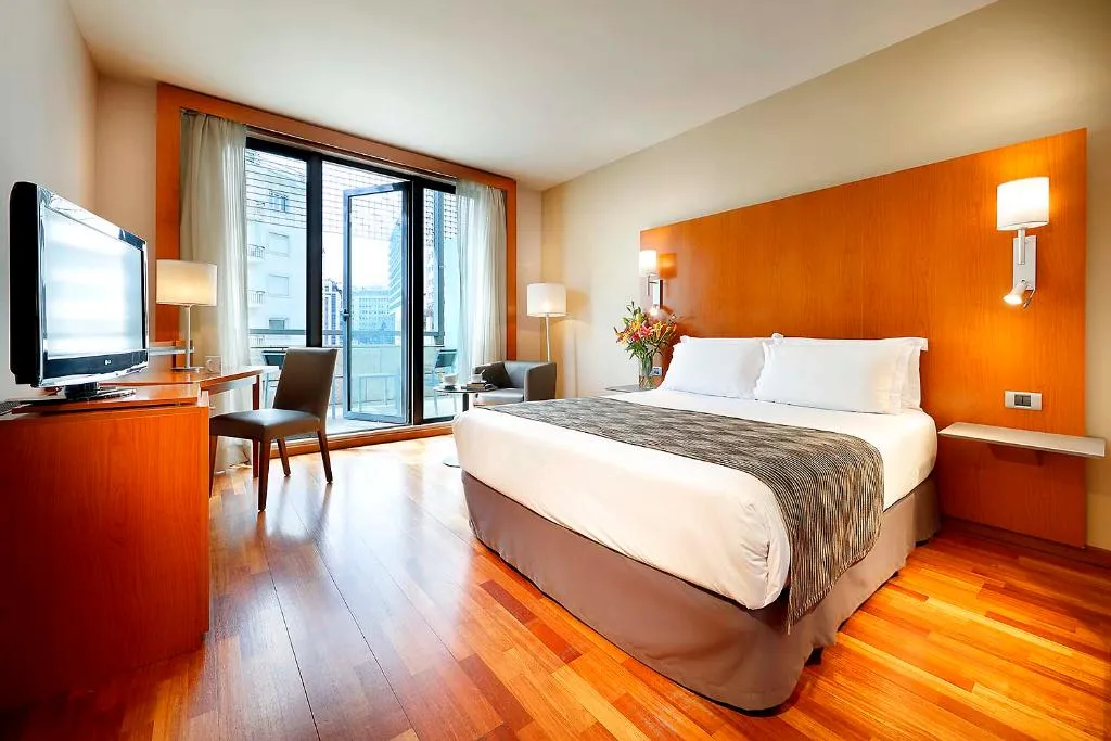 Double or Twin WITH TERRACE Room, Eurostars Lisboa Parque Hotel, Lisbon