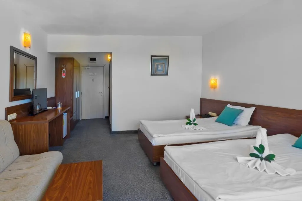 DOUBLE CAPACITY 1 Room, Glarus, Bourgas