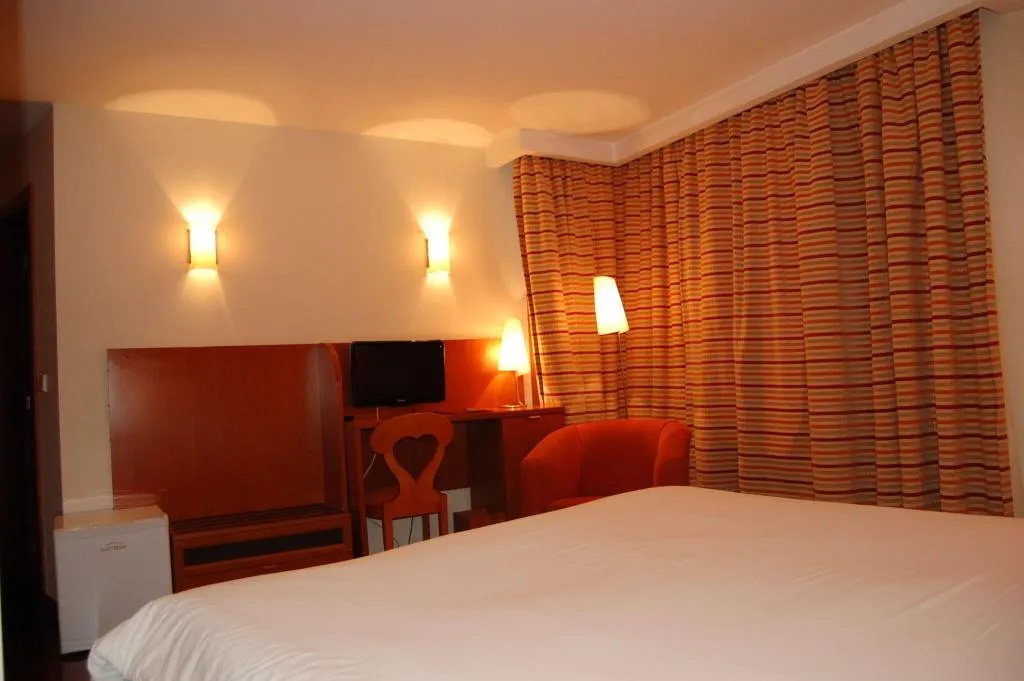 Room, Hotel Central Parque, Porto