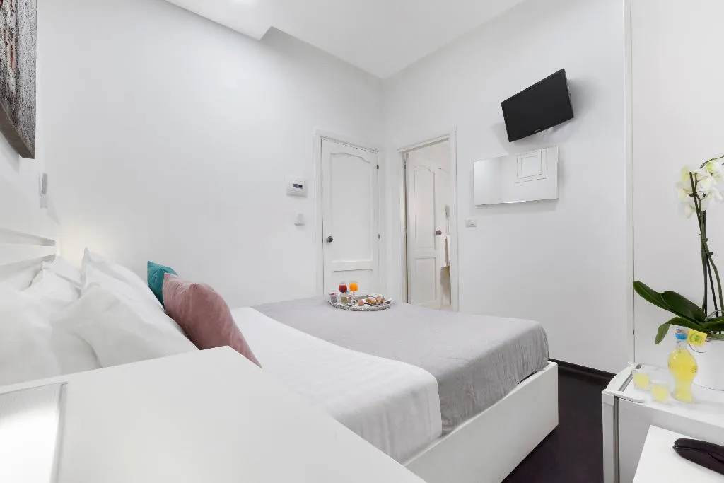 Double or Twin WITH DOUBLE BED Room, Hotel Herculaneum, Naples