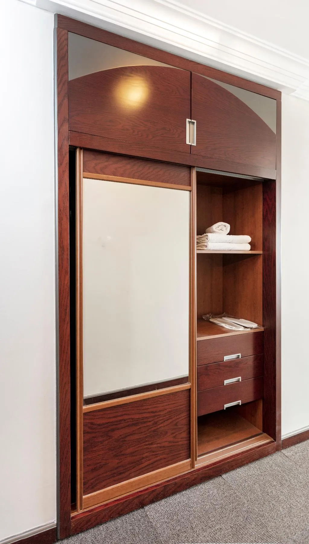 Double or Twin KING SIZE BED Room, Kaya Hotel, Izmir