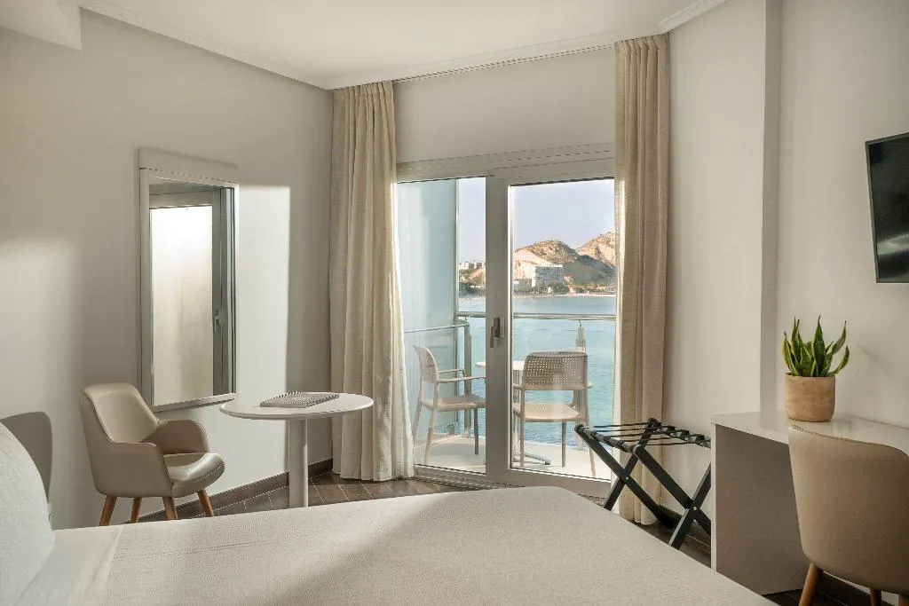 Double or Twin CONNECTING ROOM Room, Innside Alicante Porta Maris, Costa Blanca