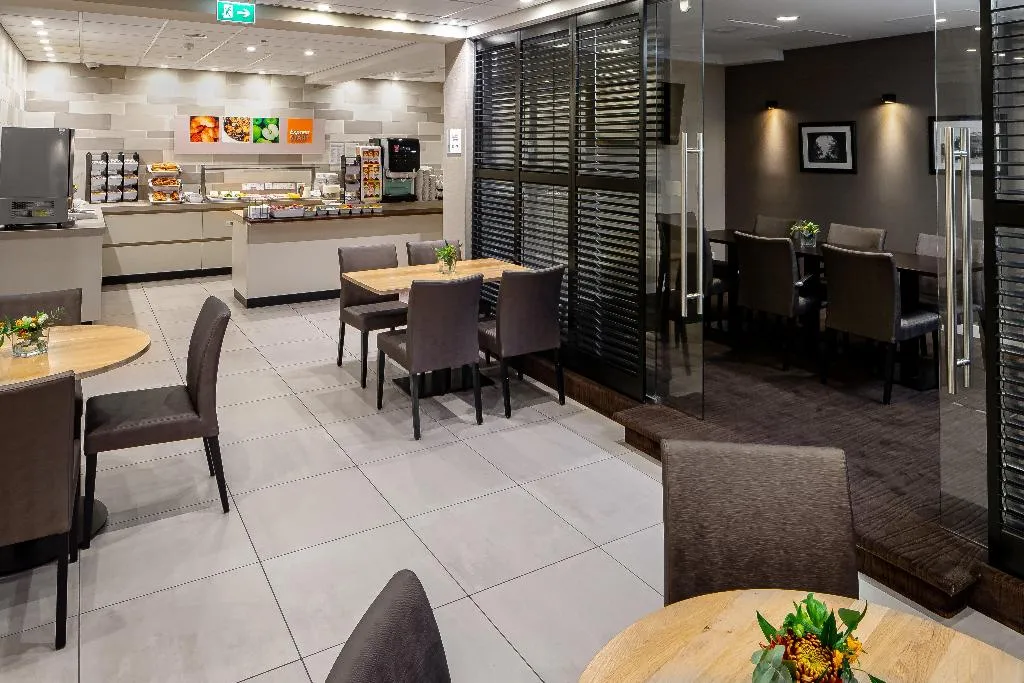 Restaurant, Holiday Inn Express Amsterdam-South, Amsterdam