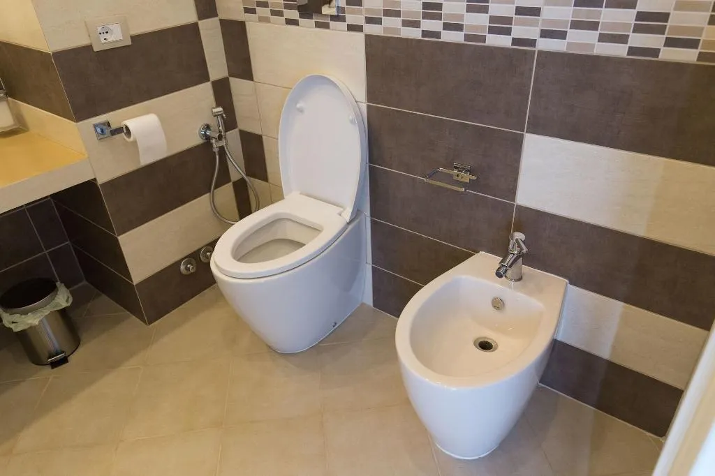Room, Savoy Riviera, Naples