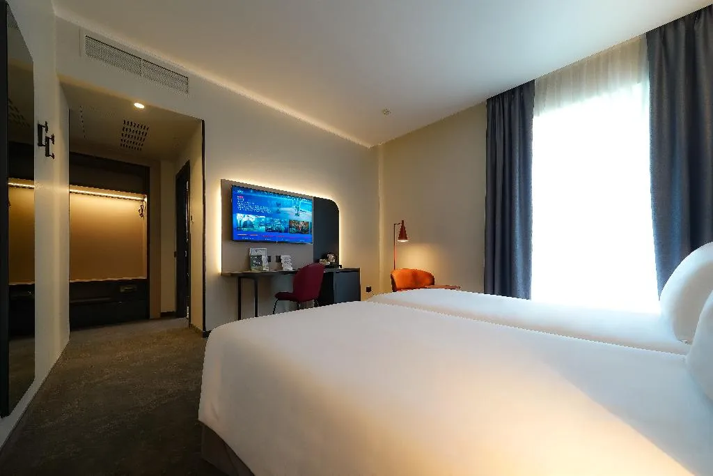 TWIN STANDARD Room, Mercure Bergamo Centro Palazzo Dolci, Milan