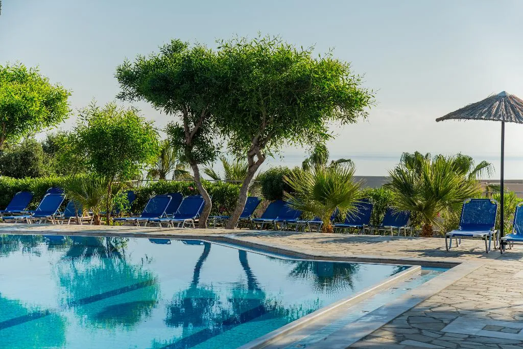 Pool, Semiramis Village, Crete