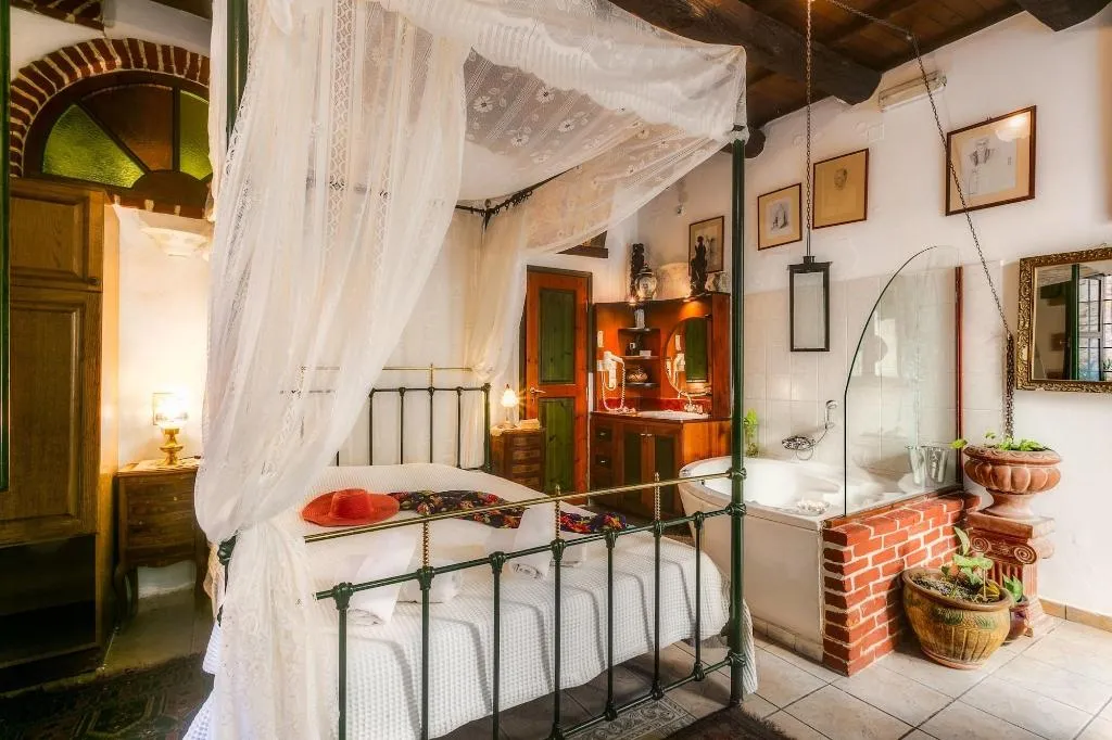 Room, Ifigenia By Captain Michalis, Crete