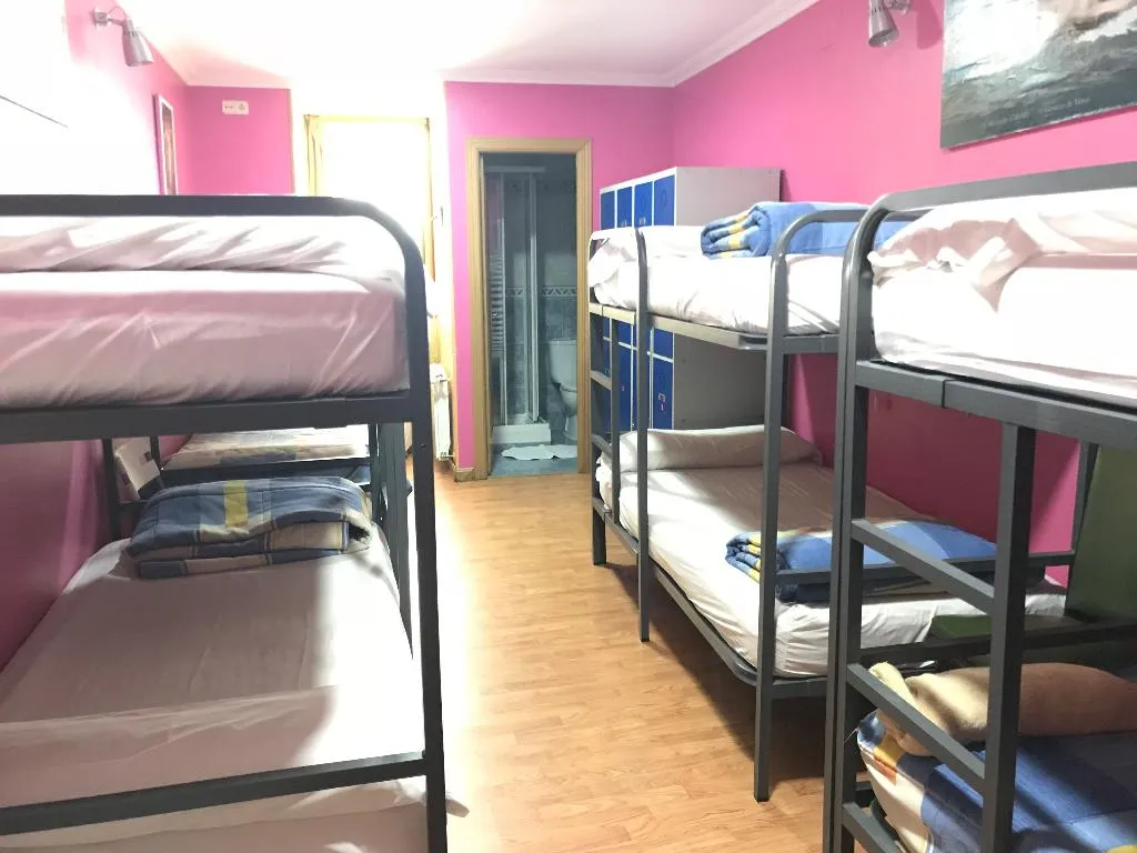 Bed in dormitory CAPACITY 8 Room, Hostel RC Miguel Angel, Madrid