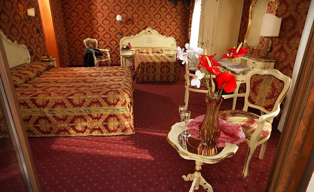 QUADRUPLE STANDARD Room, Gorizia A La Valigia, Venice