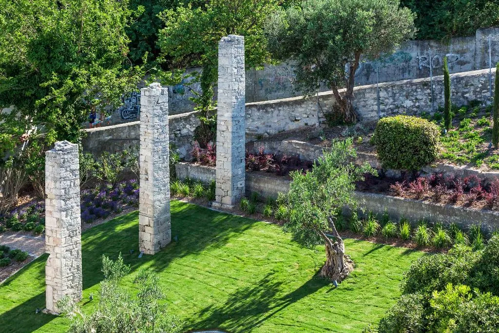 Terrace, Ammon Zeus, Halkidiki