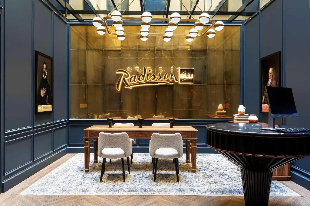 Lobby, Radisson Blu Madrid Prado, Madrid