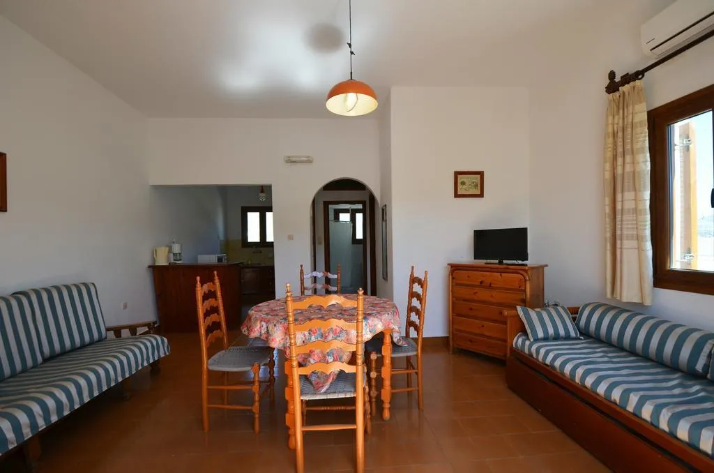 APARTMENT ONE BEDROOM Room, Madoupa Beach Apartments, Mykonos