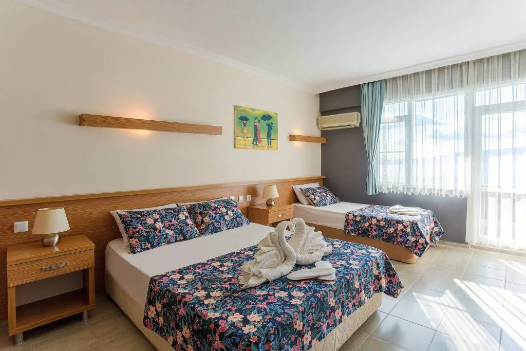 TRIPLE DELUXE Room, Aqua Nina Hotel, Izmir
