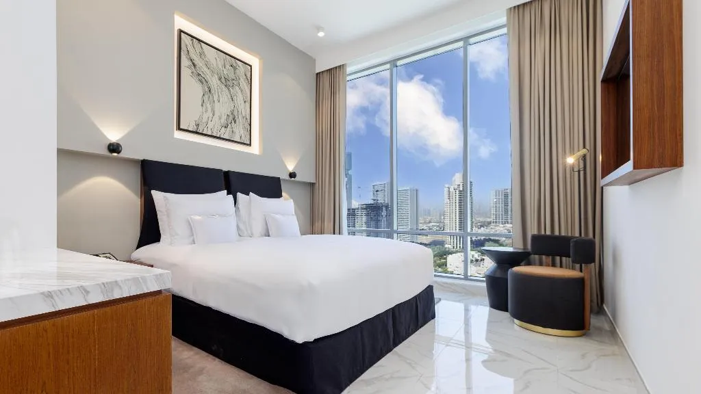 DOUBLE PREMIUM KING BED Room, Holiday Inn Dubai Village Circle by IHG, Dubai