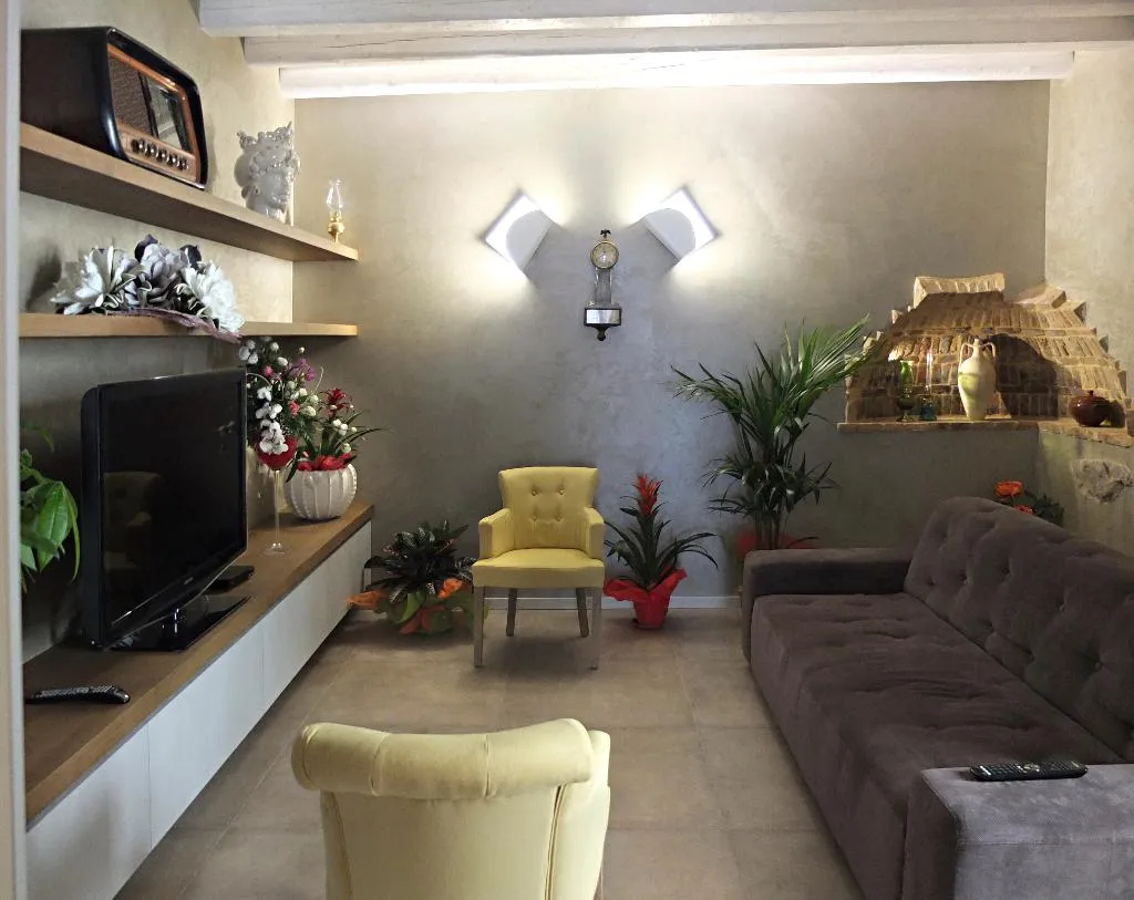 Lobby, Notti O'Tunn, Palermo