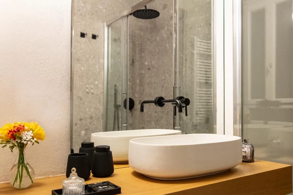 DOUBLE SUPERIOR Room, Fortunella Suites, Naples