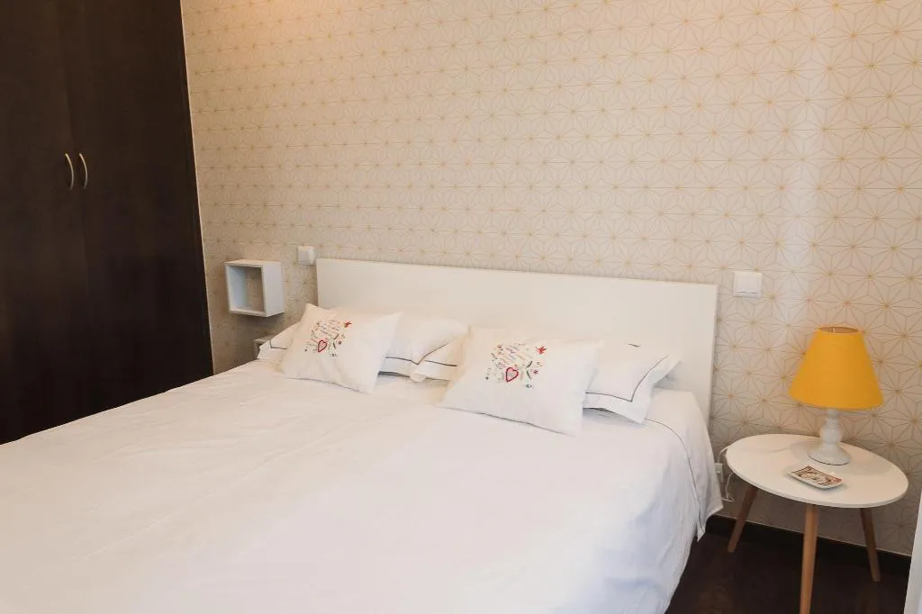 Room, Pousadela Village, Porto