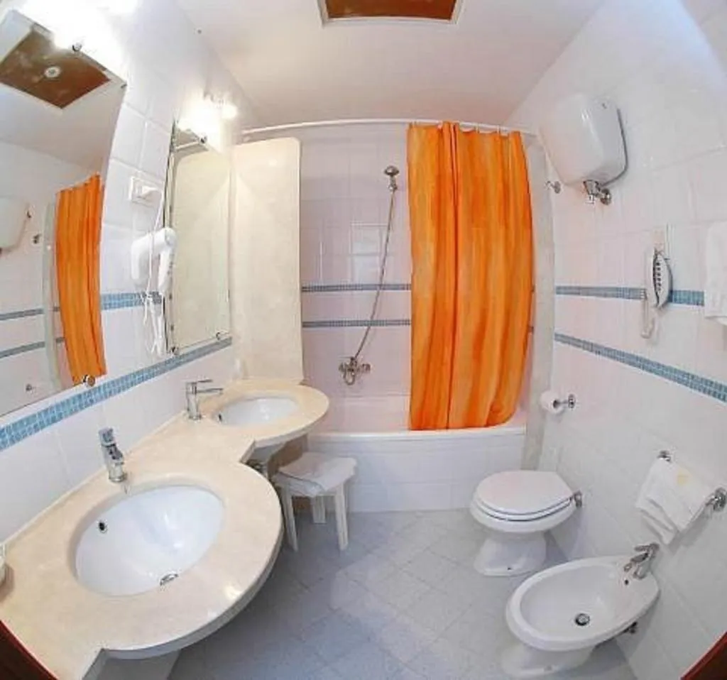 TWIN STANDARD Room, San Paolo, Naples