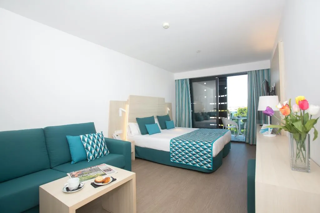 JUNIOR SUITE WITH JACUZZI Room, Hotel Luxor, Majorca