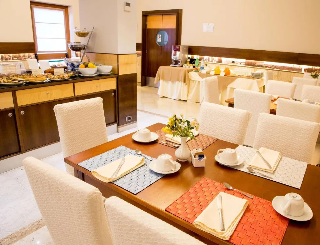 Restaurant, Suites & Residence Hotel, Naples
