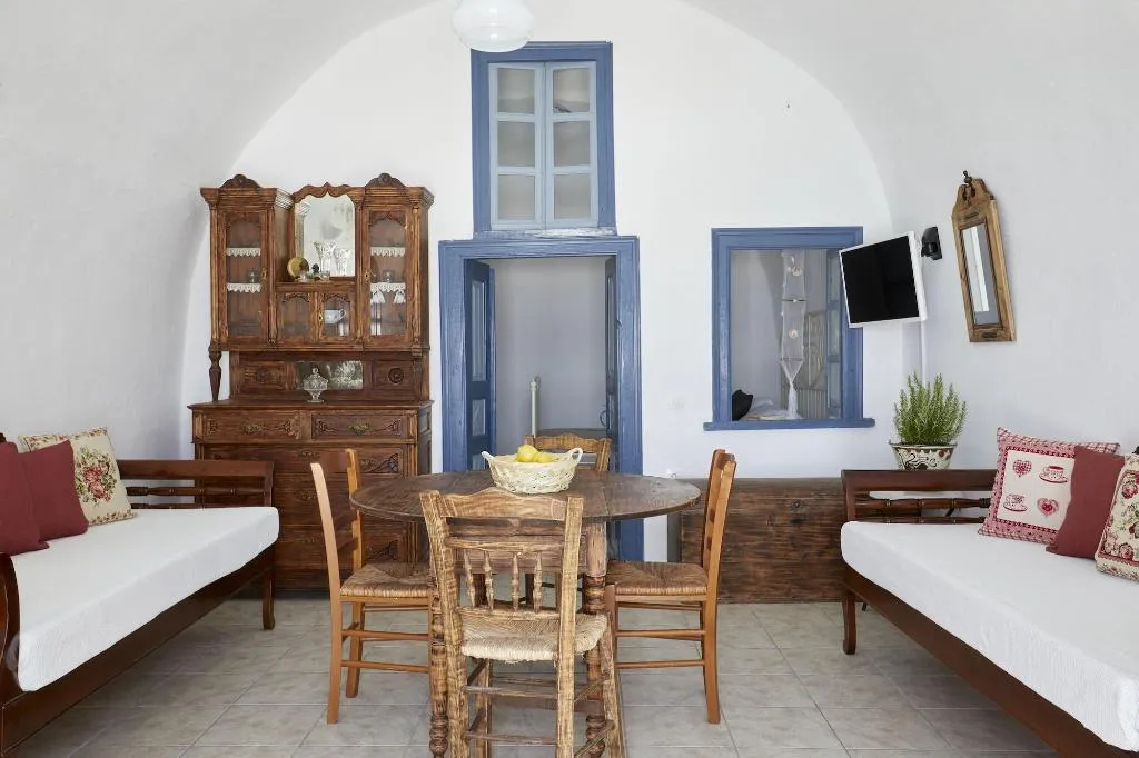 Room, Allure Breeze Suites, Santorini