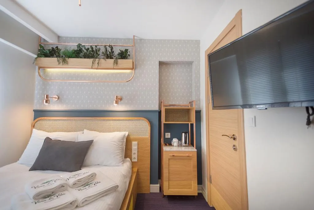 DOUBLE STANDARD Room, Viva La Vita, Izmir