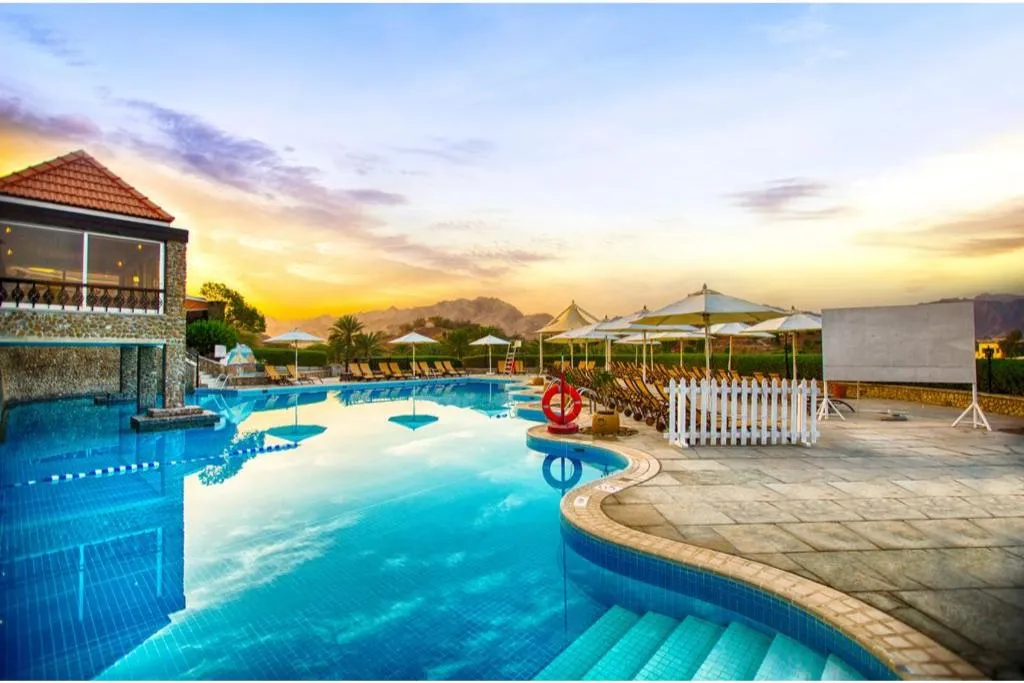 Pool, JA Hatta Fort Hotel, Dubai