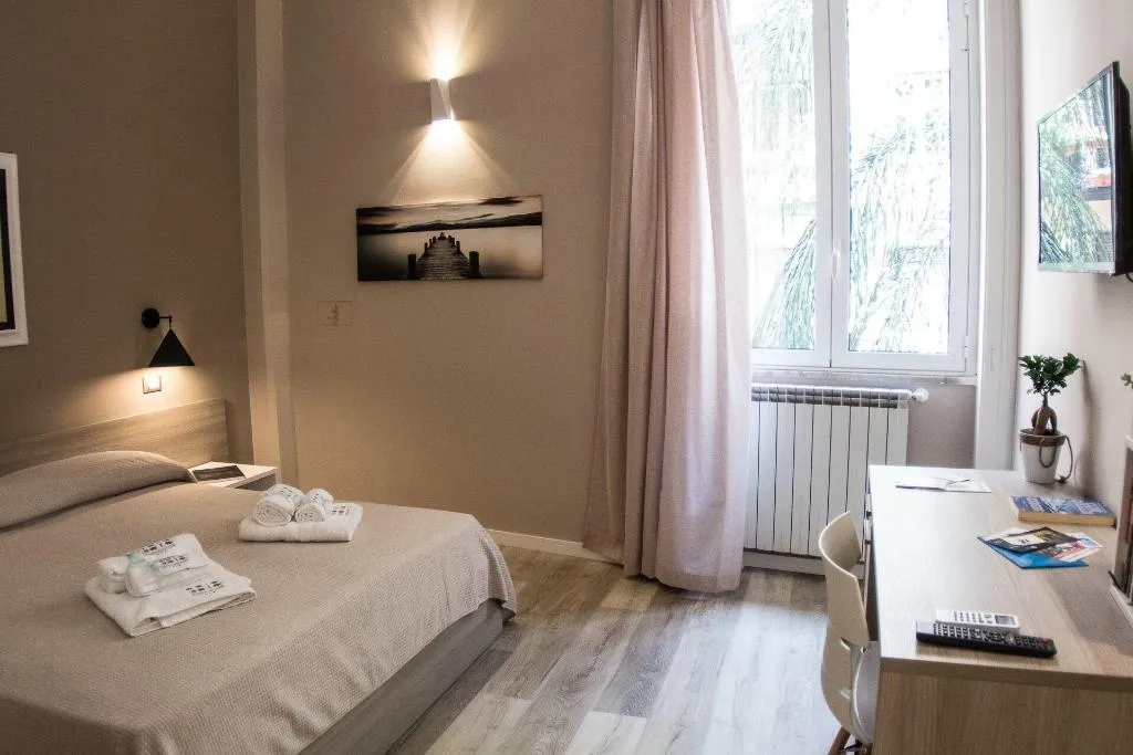 Room, Bagnasco 18, Palermo