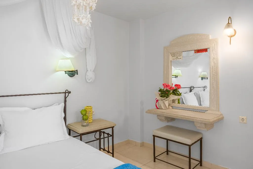 Room, Golden Bay Apartments-Garden Haven, Crete