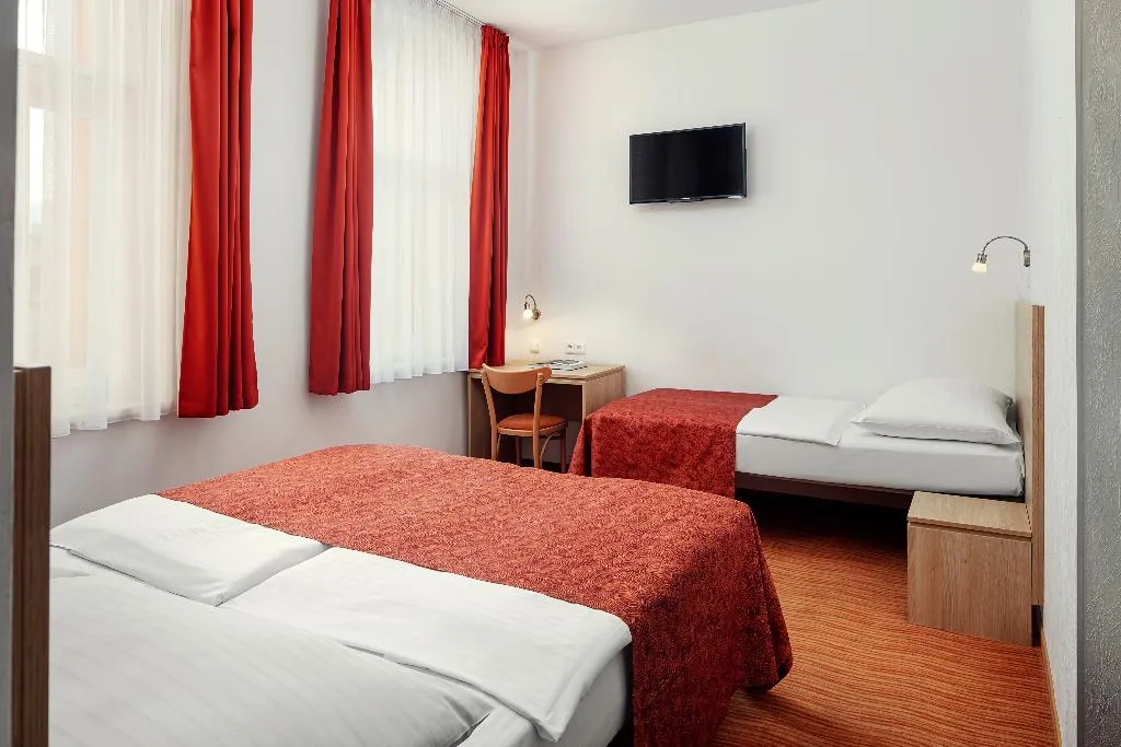 Room, Hotel Ambiance, Prague