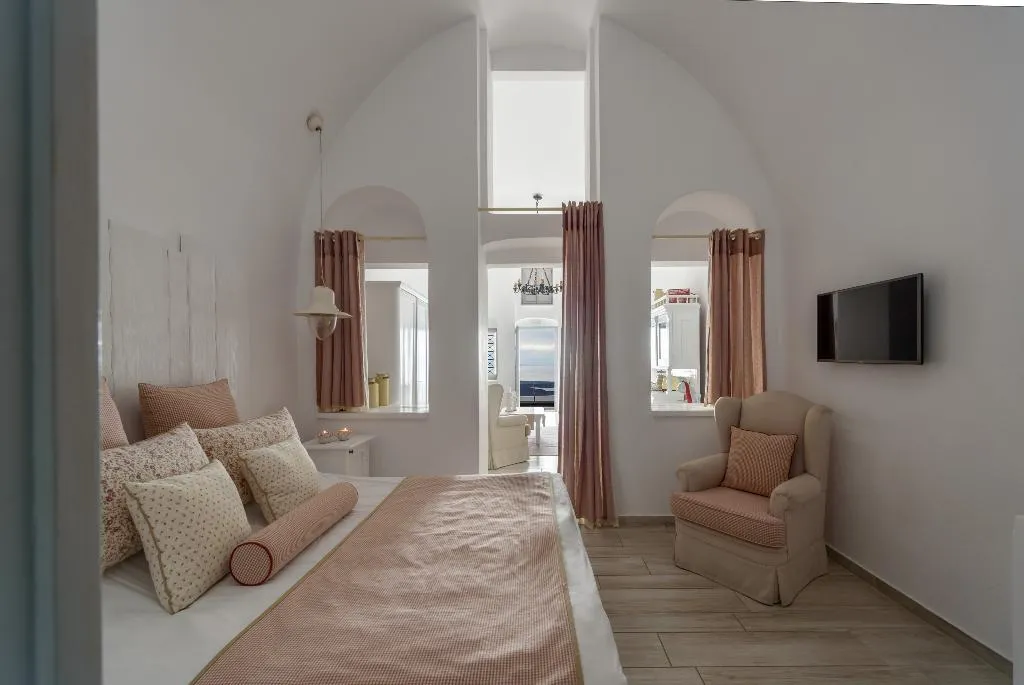 SUITE KING SIZE BED Room, Senses Suites, Santorini