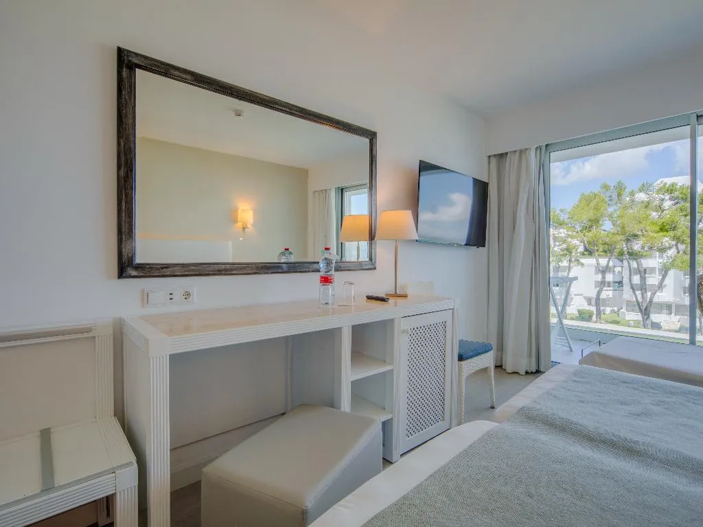 Double or Twin SUPERIOR Room, Playa Esperanza Resort, Majorca