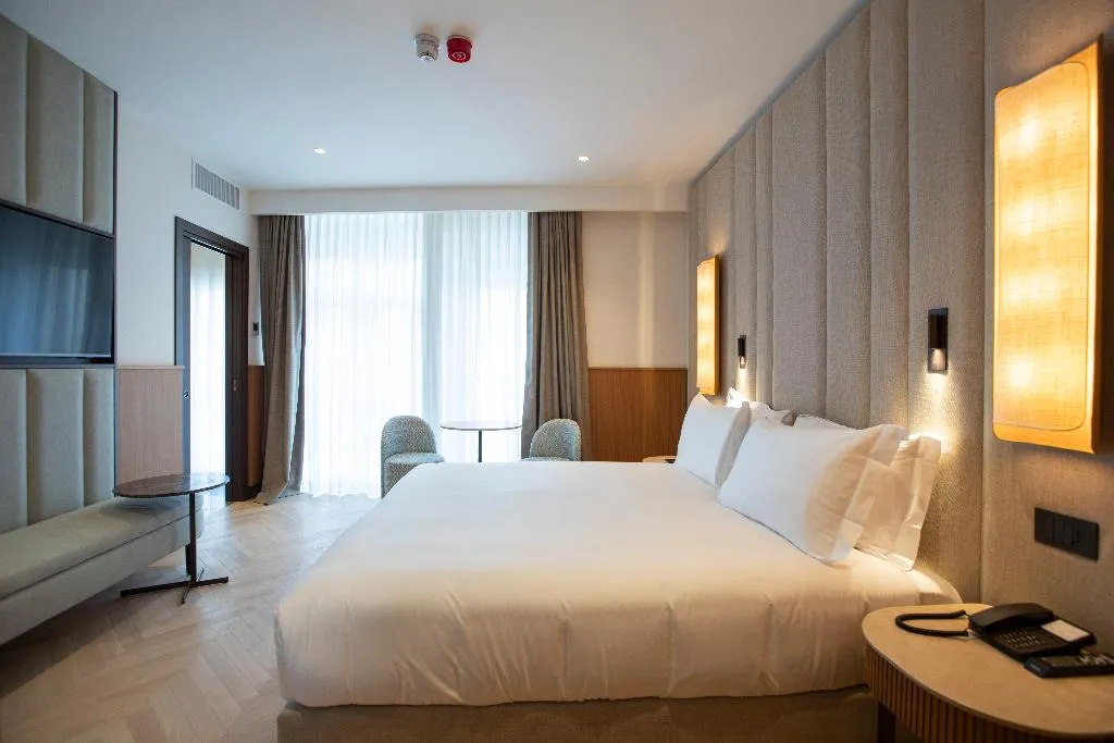 JUNIOR SUITE CAPACITY 3 Room, Circle6 Rome, Rome
