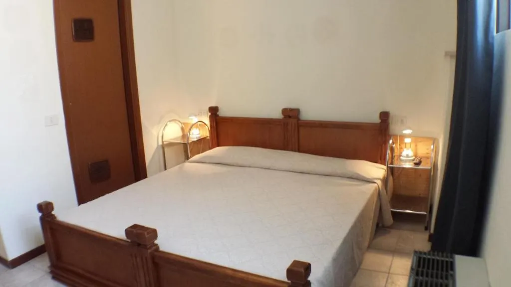 DOUBLE STANDARD Room, Youth Firenze 2000, Florence