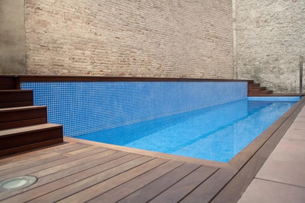Pool, Onix Liceo, Barcelona