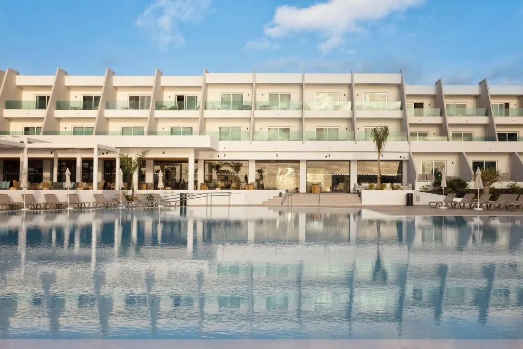 Pool, Radisson Blu Resort Lanzarote, Lanzarote